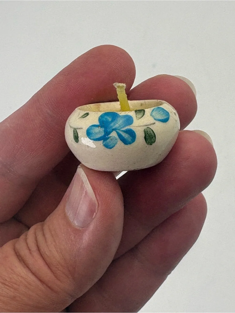 Adorable Hand-Painted Pottery Mini Candles with Floral Accents - Set of 5